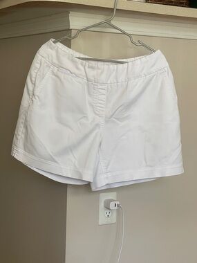 Women’s Westbound White Casual Stretch Shorts